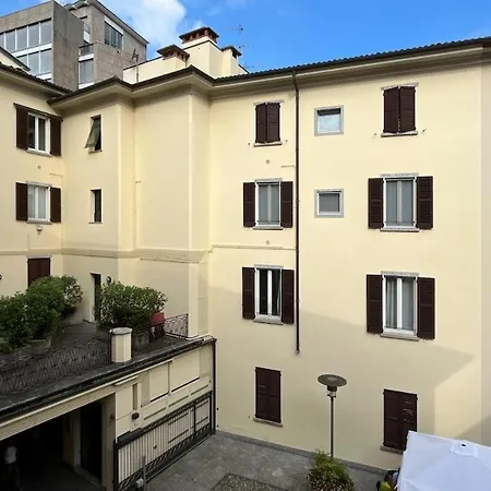 Croce Di Malta - Affitti Brevi Italia Lägenhet Lecco